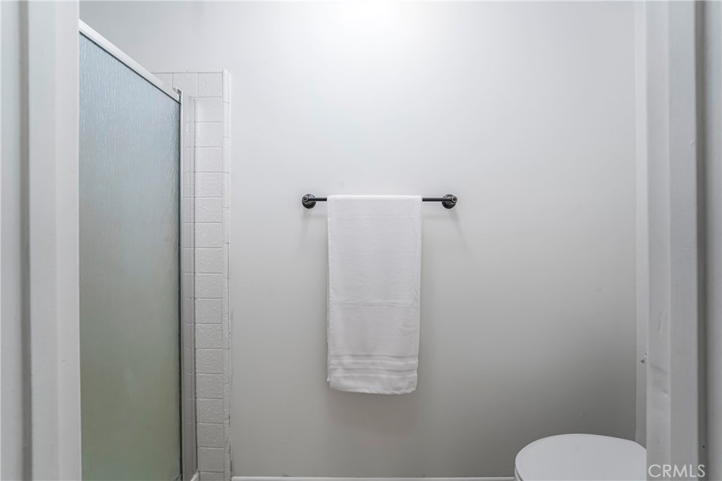 https://media.crmls.org/medias/1cbe8248-36eb-4b4a-877f-cce8c2004fcd.jpg?preset=X-Large