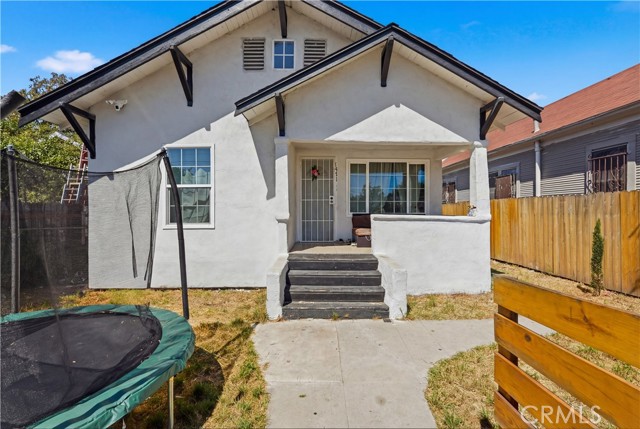 Detail Gallery Image 2 of 13 For 1471 E 41st, Los Angeles,  CA 90011 - – Beds | – Baths