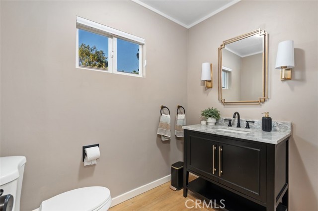 6207 Capistrano Avenue, Woodland Hills CA: https://media.crmls.org/medias/1cc09f3e-84b6-4059-90b8-c51faa71aca4.jpg