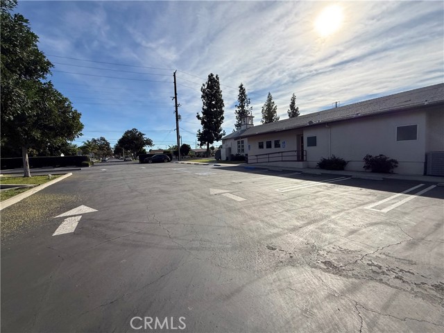 Image 34 of 48 For 405 S Azusa Ave