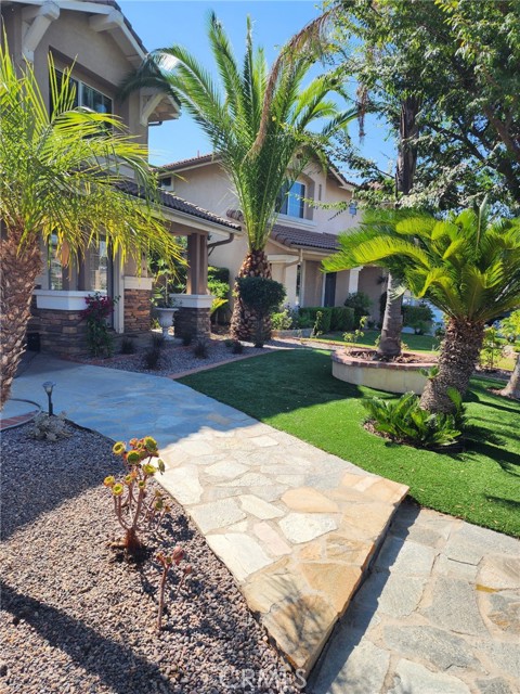 16636 China Berry Court, Chino Hills CA: https://media.crmls.org/medias/1cc1f3f4-06f8-447a-babc-36c592284bd0.jpg