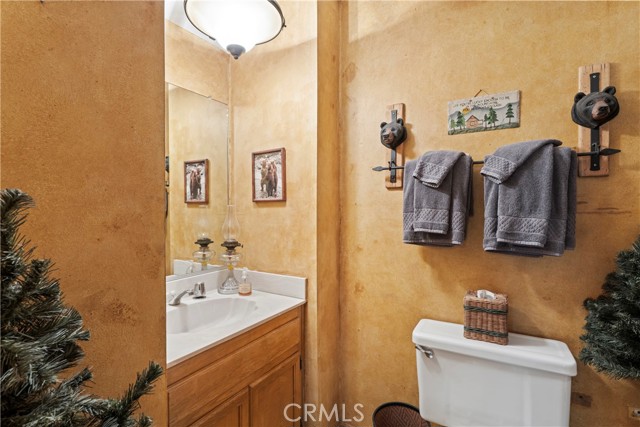 Detail Gallery Image 36 of 42 For 27169 Ironwood Ln, Lake Arrowhead,  CA 92352 - 3 Beds | 3/1 Baths