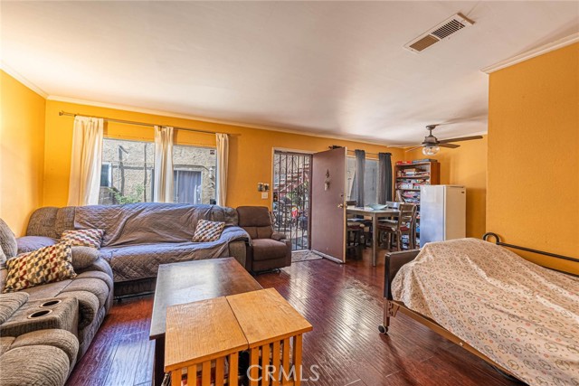 Detail Gallery Image 6 of 27 For 22718 Figueroa St #22,  Carson,  CA 90745 - 3 Beds | 2 Baths