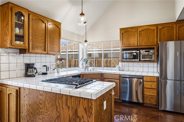 Detail Gallery Image 9 of 43 For 2314 Ashwood Pl, Paso Robles,  CA 93446 - 4 Beds | 3 Baths