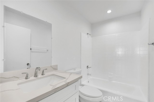 Detail Gallery Image 13 of 22 For 1117 Linden Ave #21,  Glendale,  CA 91201 - 2 Beds | 2 Baths