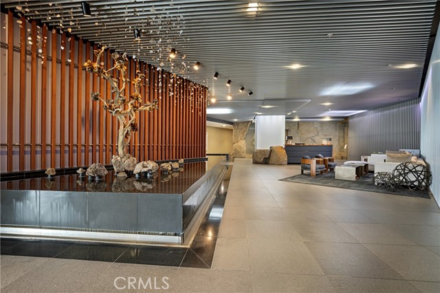 3785 Wilshire Boulevard, Los Angeles CA: https://media.crmls.org/medias/1cc57cc3-e033-42d6-b81f-e5201a7052ab.jpg