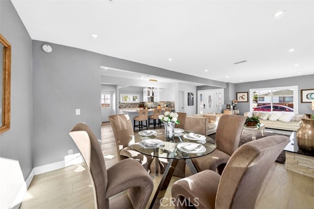 Detail Gallery Image 9 of 27 For 4761 W 141st, Hawthorne,  CA 90250 - 4 Beds | 3 Baths