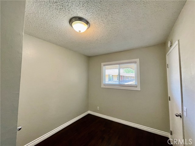Detail Gallery Image 7 of 14 For 383 Orchid Ln #R,  Pomona,  CA 91766 - 3 Beds | 1 Baths