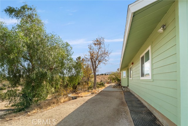 Detail Gallery Image 2 of 52 For 9363 Colley Pl, Littlerock,  CA 93543 - 3 Beds | 2 Baths