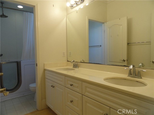 6171 Stonehaven Lane, Cypress CA: https://media.crmls.org/medias/1cc70985-dce4-4448-8bb2-6f9db58794df.jpg
