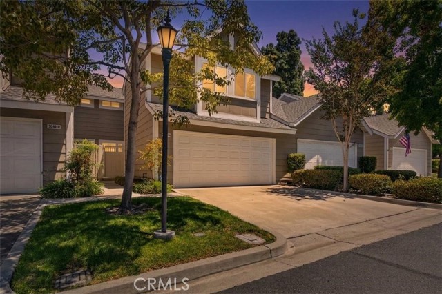 5041 E Almond AVE Unit: 5