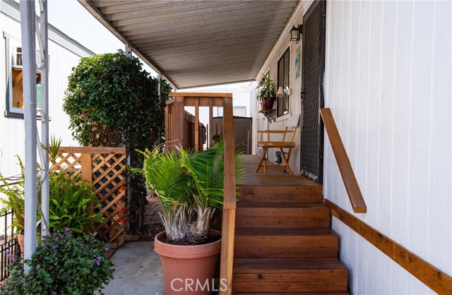 11250 Playa Street, 39 photo 3