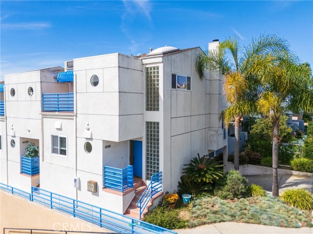 Detail Gallery Image 34 of 42 For 6146 Pacific Coast, Redondo Beach,  CA 90505 - 2 Beds | 3 Baths