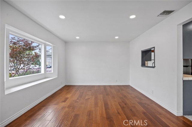 5183 Inglewood Boulevard, Culver City CA: https://media.crmls.org/medias/1cc92455-9500-4cf2-a970-5e5f9631505a.jpg