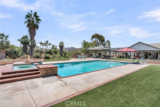 15725 Terraceview Court, Riverside CA: https://media.crmls.org/medias/1cc95fa5-b74e-4ff1-8569-a7815758560c.jpg