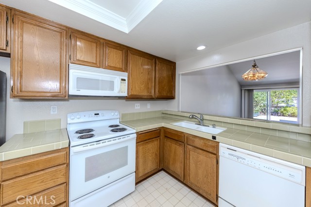 Detail Gallery Image 5 of 67 For 19745 Deep Harbor Dr, Huntington Beach,  CA 92648 - 2 Beds | 2 Baths