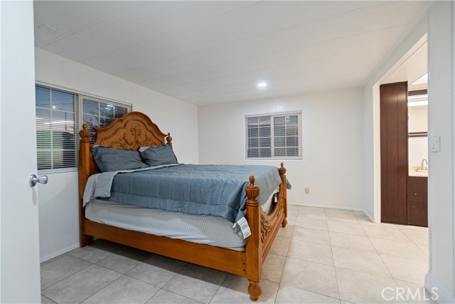 Detail Gallery Image 29 of 41 For 9426 Tamarisk #21,  Hesperia,  CA 92345 - 4 Beds | 2 Baths