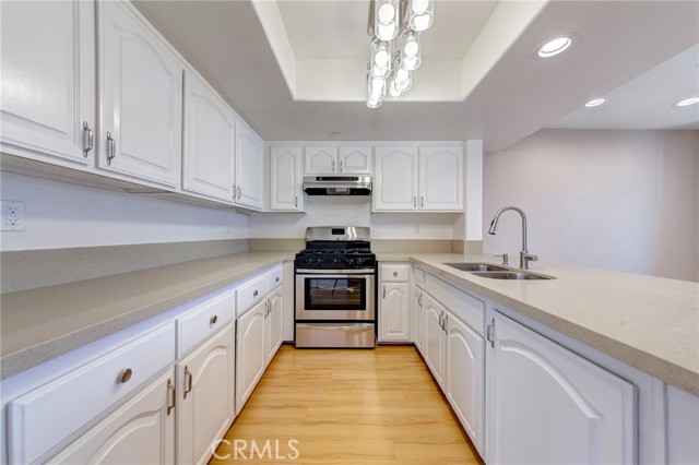 Detail Gallery Image 12 of 32 For 604 W Wilson Ave #2,  Glendale,  CA 91203 - 3 Beds | 2/1 Baths