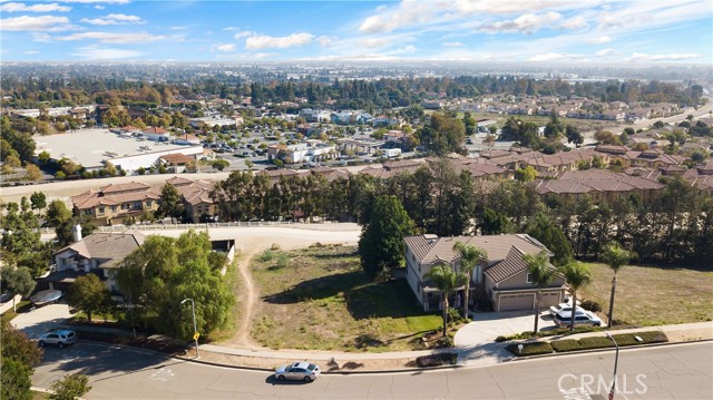 Detail Gallery Image 3 of 7 For 7980 Camino Predera, Rancho Cucamonga,  CA 91730 - – Beds | – Baths