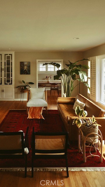 Detail Gallery Image 2 of 4 For 1160 N Richman Ave, Fullerton,  CA 92835 - 3 Beds | 2 Baths