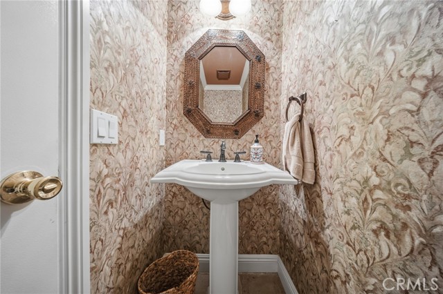Detail Gallery Image 21 of 33 For 113 Conifer Circle, Oak Park,  CA 91377 - 3 Beds | 2/1 Baths