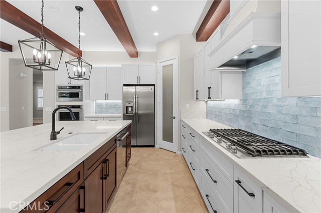 11533 Stoney Brook Court, Beaumont CA: https://media.crmls.org/medias/1ccc9961-36ad-426f-9907-39f0a4a6371d.jpg
