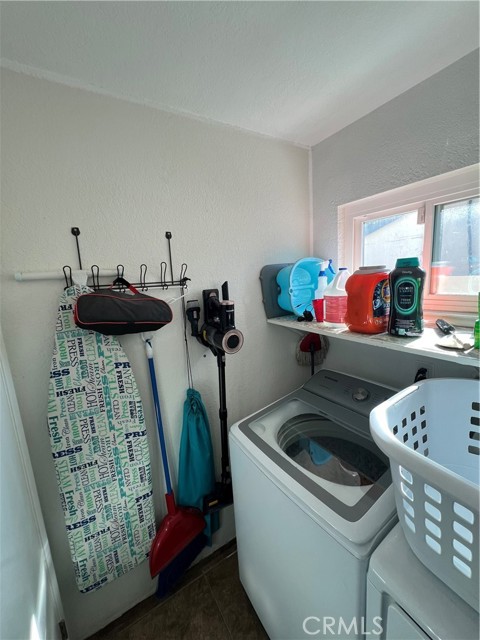 Detail Gallery Image 11 of 25 For 7855 Lime Ave, Fontana,  CA 92336 - 3 Beds | 2/1 Baths