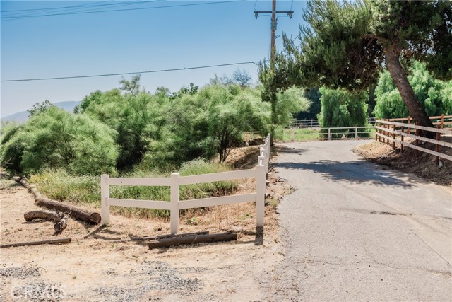 Detail Gallery Image 49 of 52 For 10261 Fremont St, Yucaipa,  CA 92399 - 4 Beds | 2/1 Baths