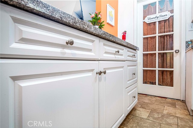 Image 7 of 33 For 15880 La Vida Drive