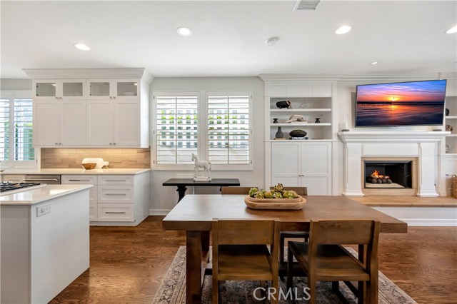 Detail Gallery Image 15 of 59 For 6401 Dogwood Dr, Huntington Beach,  CA 92648 - 4 Beds | 2/1 Baths