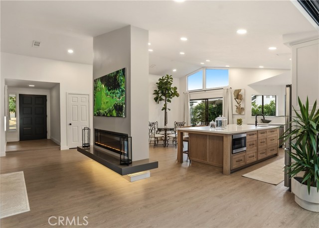 Detail Gallery Image 5 of 30 For 22207 Vacation, Canyon Lake,  CA 92587 - 3 Beds | 2 Baths