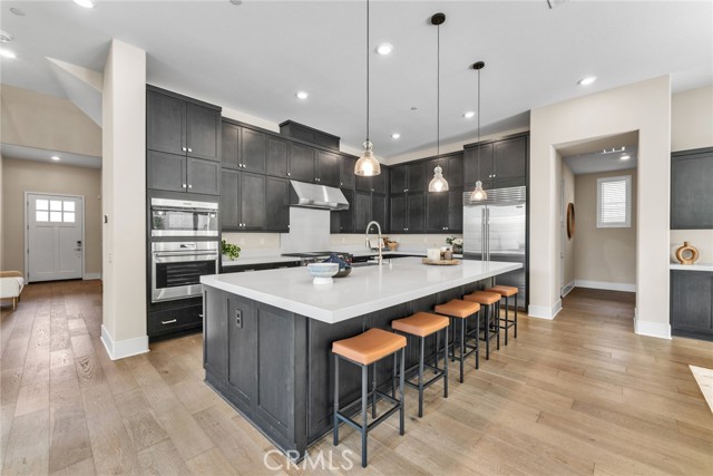 Detail Gallery Image 18 of 51 For 114 Crossover, Irvine,  CA 92618 - 5 Beds | 5/2 Baths