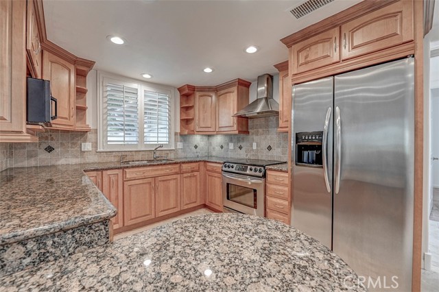 241 Calle Aragon, Laguna Woods CA: https://media.crmls.org/medias/1ccfd07d-e276-4bc9-a0b8-2ffd27168bdb.jpg