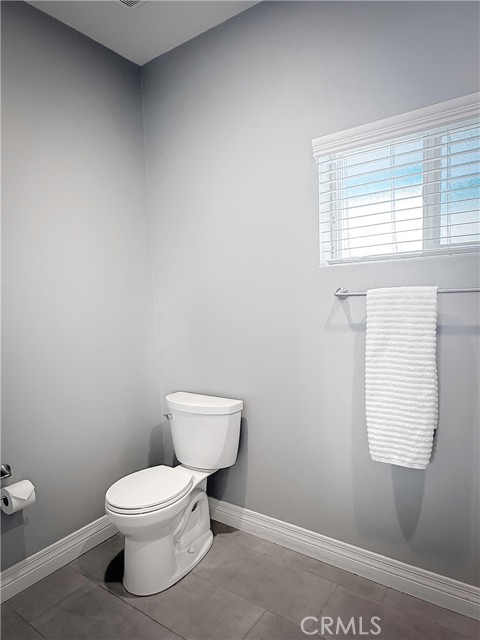 Image 25 of 50 For 449 Skylark  