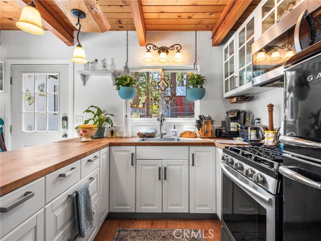 Detail Gallery Image 23 of 54 For 40155 Mahanoy, Big Bear Lake,  CA 92315 - 2 Beds | 1 Baths