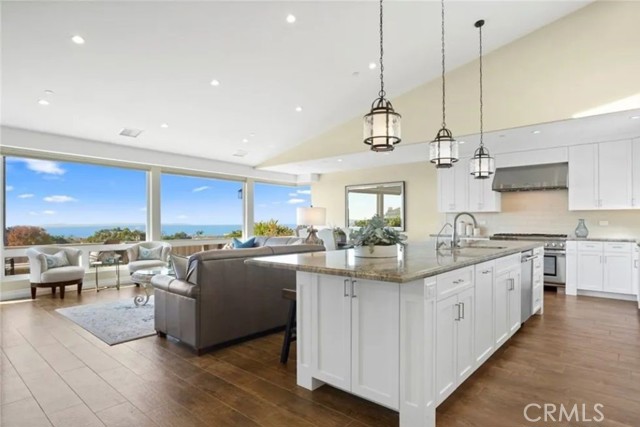 Detail Gallery Image 2 of 3 For 33905 Manta Ct, Dana Point,  CA 92629 - 3 Beds | 3 Baths