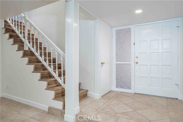 5212 Chablis Circle, Irvine CA: https://media.crmls.org/medias/1cd2e42e-37fa-4824-8cc9-8553352b6325.jpg