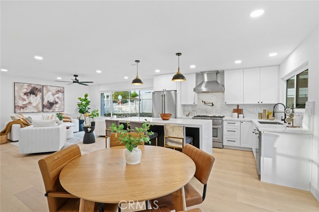 13455 Carriage Road, Poway CA: https://media.crmls.org/medias/1cd313f7-7de9-4f3a-8f1c-e93b61147a5a.jpg