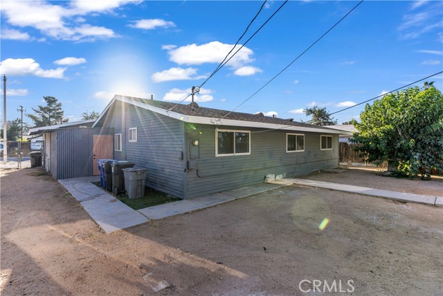 Detail Gallery Image 14 of 16 For 14147 Arrowhead Dr, Victorville,  CA 92395 - 4 Beds | 2 Baths