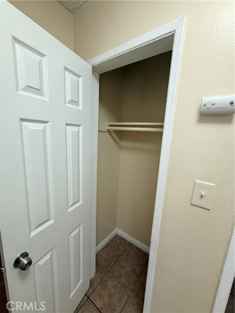 Detail Gallery Image 16 of 21 For 426 E 79th St #1,  –,  CA 90003 - 2 Beds | 1 Baths