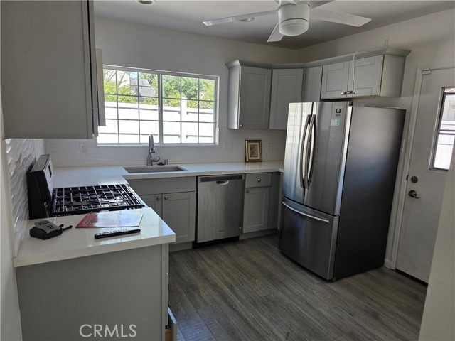 Detail Gallery Image 10 of 10 For 18601 Hiawtha Ave, Porter Ranch,  CA 91326 - 2 Beds | 1 Baths