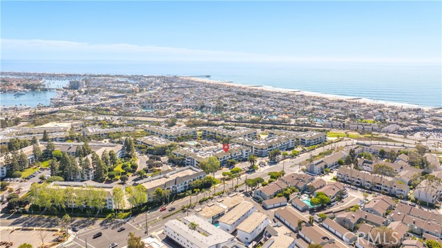 Detail Gallery Image 40 of 42 For 240 Nice #302,  Newport Beach,  CA 92663 - 2 Beds | 1/1 Baths