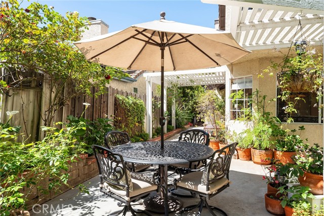 Detail Gallery Image 29 of 56 For 19852 Pandy Ct, Canyon Country,  CA 91351 - 3 Beds | 2/1 Baths
