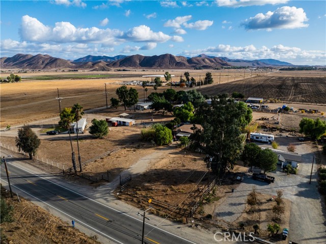 Detail Gallery Image 9 of 13 For 33445 Simpson Rd, Winchester,  CA 92596 - 3 Beds | 2 Baths