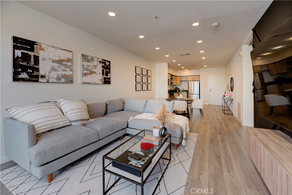 1234 Wilshire Boulevard 514, Los Angeles, CA 90017