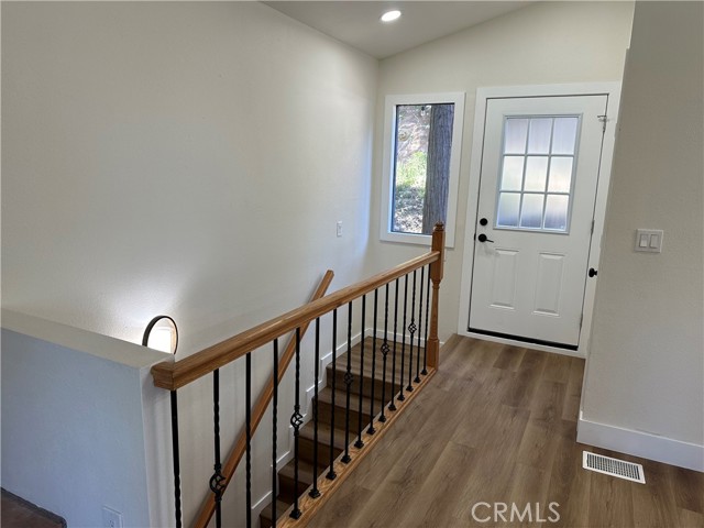 Detail Gallery Image 18 of 28 For 25094 Valle Dr, Crestline,  CA 92325 - 2 Beds | 1 Baths