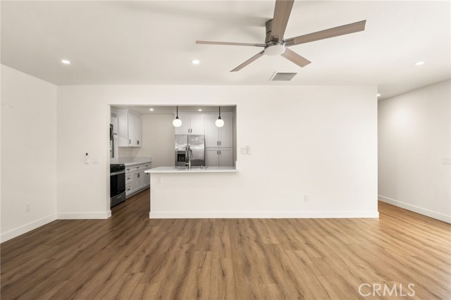 373 Gladys Avenue photo 35