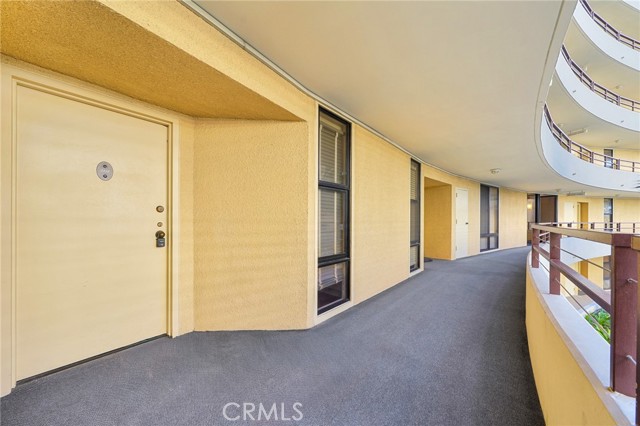 Detail Gallery Image 8 of 16 For 4335 Marina City #242,  Marina Del Rey,  CA 90292 - 2 Beds | 2 Baths