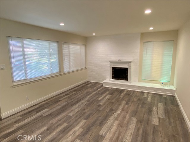 Detail Gallery Image 23 of 31 For 22148 Welby Way, Woodland Hills,  CA 91303 - 3 Beds | 2 Baths