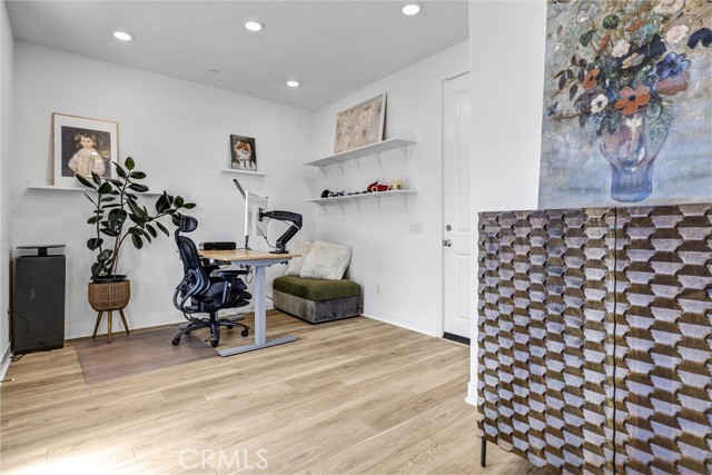 275 Sash, Irvine CA: https://media.crmls.org/medias/1cd79634-3bef-422a-8179-dc62ad35ae76.jpg